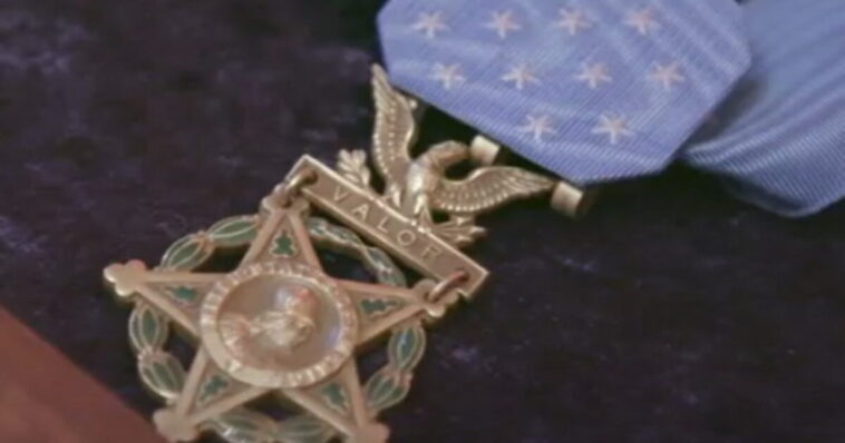 watch-live:-president-trump-participates-in-medal-of-honor-ceremony-–-4-pm-et