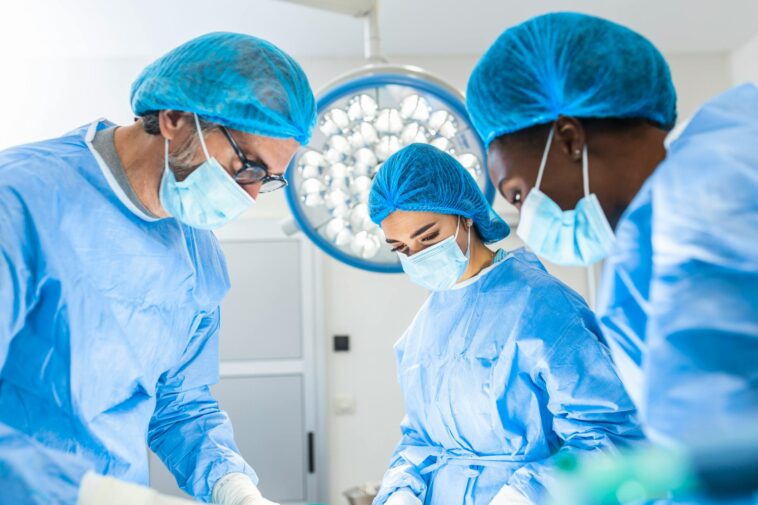 skincare-company-vp’s-sudden-death-was-caused-by-routine-cosmetic-injection