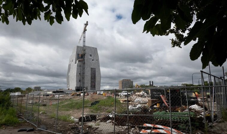 obama-presidential-library-officially-opens-with-land-acknowledgement