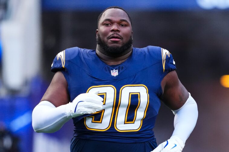 chargers-lineman-teair-tart-targeted in-suspected-crew-burglary-—-$400k-stolen-in-jewelry,-bags