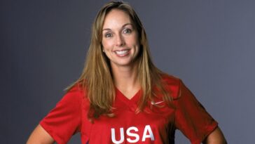 us-softball-legend-leah-o’brien-amico-opens-up-on-mlb-pride-night-controversy,-backs-christian-players