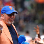 watch:-knicks-owner-james-dolan-has-no-interest-in-photo-op-with-mamdani