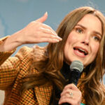 actress-sophia-bush-calls-trump-a-‘petty-little-bitch-boy’
