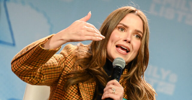 actress-sophia-bush-calls-trump-a-‘petty-little-bitch-boy’