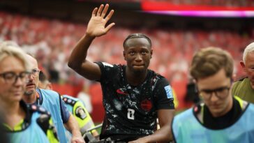 canada’s-ismael-kone-suffers-horrific-injury-as-qatar’s-assim-madibo-gets-red-card-for-poor-tackle