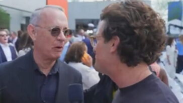 hilarious:-liberal-actor-tom-hanks-insults-msnow-to-network-reporter’s-face-during-obama-event-(video)