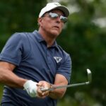 phil-mickelson-resigns-from-country-club-following-sexual-assault-allegations,-lawyer-says