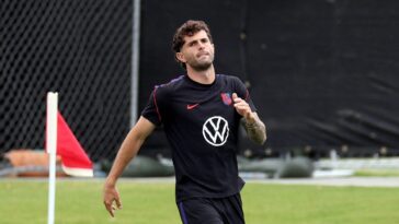 christian-pulisic-is-‘evolving’-as-usmnt-manager-mauricio-pochettino-weighs-options-ahead-of-australia-match