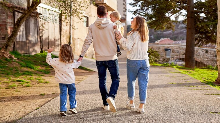 alex-berenson:-gentle-parenting-can’t-replace-the-strength-of-a-good-dad