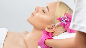 weight-loss-drugs-linked-to-‘ozempic-ears’-and-other-cosmetic-complaints,-surgeons-say