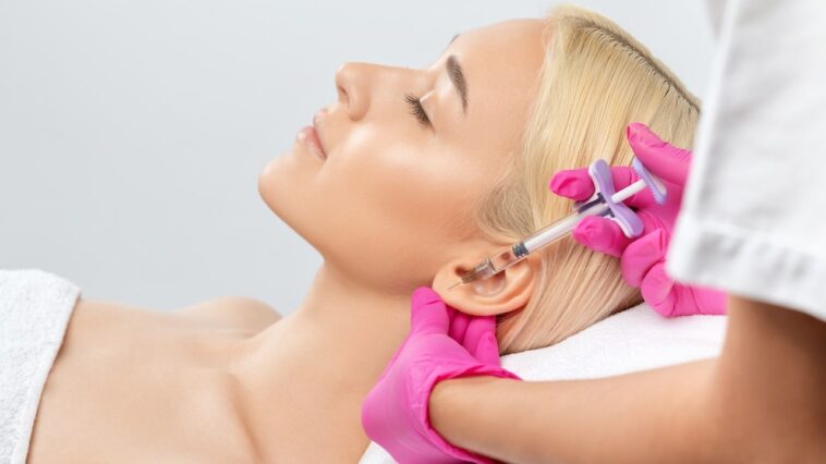 weight-loss-drugs-linked-to-‘ozempic-ears’-and-other-cosmetic-complaints,-surgeons-say