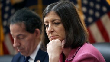 ex-house-dem-who-ripped-congressional-stock-trading-ban-as-‘bull—-‘-changes-her-tune-in-comeback-bid