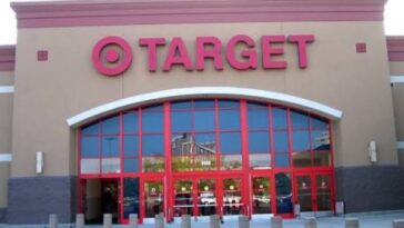 repeat-offender-released-from-jail-just-two-days-earlier-randomly-chokes-woman-at-target-in-simi-valley,-california-–-store-evacuated