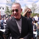 watch:-tom-hanks-painful-insult-to-msnow-interviewer-goes-viral-during-obama-presidential-center-opening