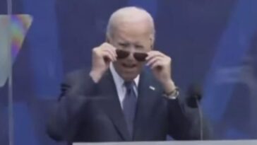 wth?-biden-shouts-“where’s-my-granddaughter?”-after-jill-biden-leaves-him-alone-and-confused-on-stage-at-obama-center-opening-(video)