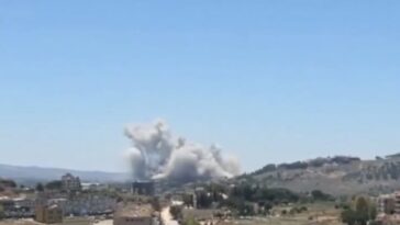 developing:-israel-and-hezbollah-agree-to-renewed-ceasefire-after-overnight-strikes-as-iran-imposes-new-restrictions-on-ships-in-the-strait-(video)