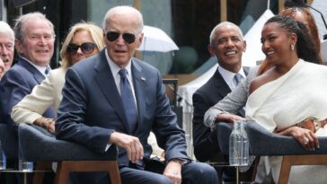biden-gets-lost-onstage-at-obama-center-opening,-asks-crowd,-‘where’s-my-granddaughter?’