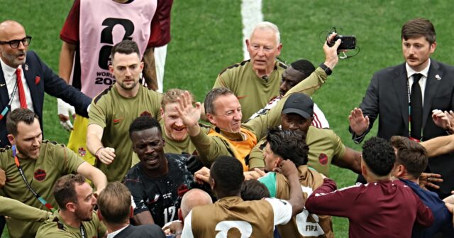 watch:-heated-canada-qatar-world-cup-contest-ends-in-bust-up