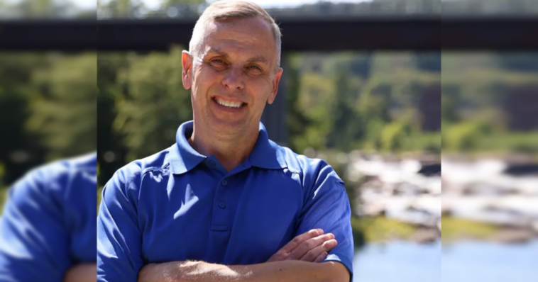 nygop-backed-robert-smullen-voted-with-radical-left-on-dei,-trans-funding,-green-new-deal-and-anti-trump-law-—-now-wants-promotion-to-congress-as-party-spends-big-to-oppose-president-trump