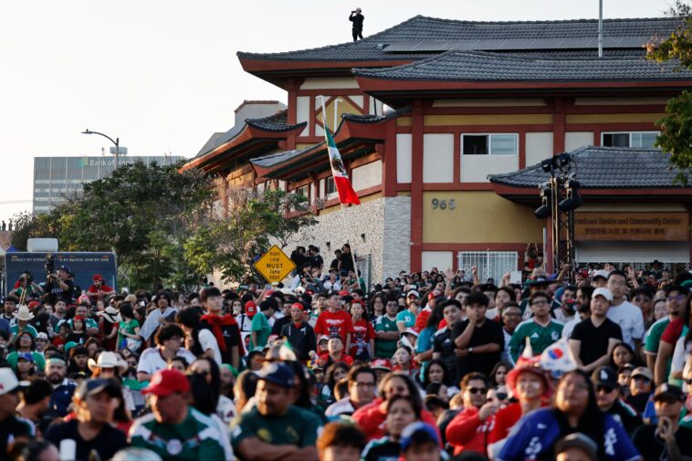 south-korea-and-mexico-fans-take-over-california-streets-during-world-cup-match