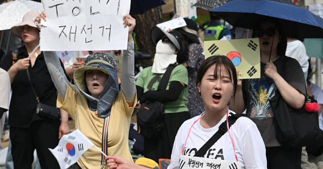 south-korea:-protesters-mark-two-weeks-denouncing-election-fraud-after-widespread-ballot-shortages