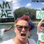 you-can’t-make-this-stuff-up:-literal-“pro-algae”-protesters-storm-lincoln-memorial-reflecting-pool-to-oppose-trump-admin-cleanup