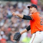 tarik-skubal-gets-into-shouting-match-with-rival’s-dugout-after-strikeout,-held-back-by-teammate
