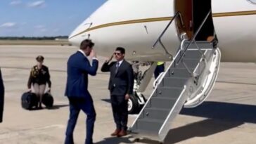 just-in:-vp-vance-en-route-to-switzerland-–-tells-reporters-iranians-“just-landed”-(video)