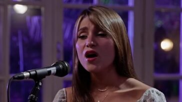 iran-sentences-singer-parastoo-ahmadi-to-74-lashings-for-performing-without-a-hijab