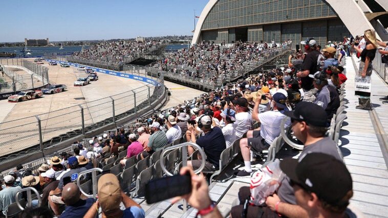 fan-hops-fence-during-red-flagged-nascar-race-at-san-diego’s-naval-base-coronado-to-meet-a-driver