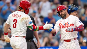 phillies’-bryce-harper-and-kyle-schwarber-complete-historic-feats-in-blowout-win-over-mets