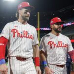 bryce-harper-hits-for-cycle,-kyle-schwarber-blasts-three-homers-in-phillies-blowout-win-over-mets