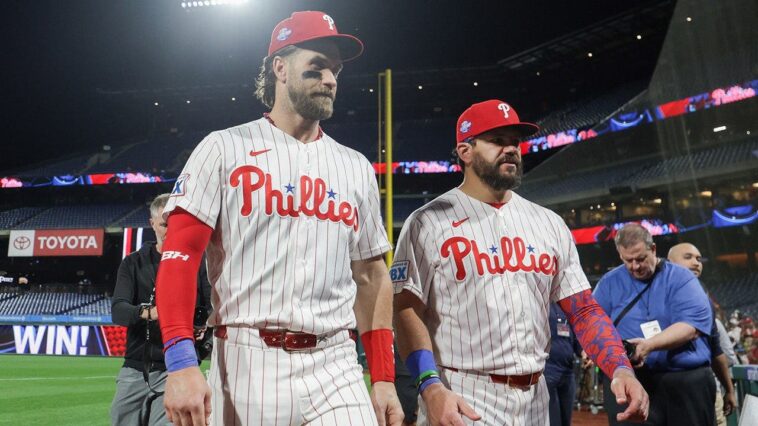 bryce-harper-hits-for-cycle,-kyle-schwarber-blasts-three-homers-in-phillies-blowout-win-over-mets