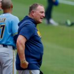 brewers-manager-pat-murphy-to-get-surgery-on-back-and-hip:-‘can’t-live-like-that’