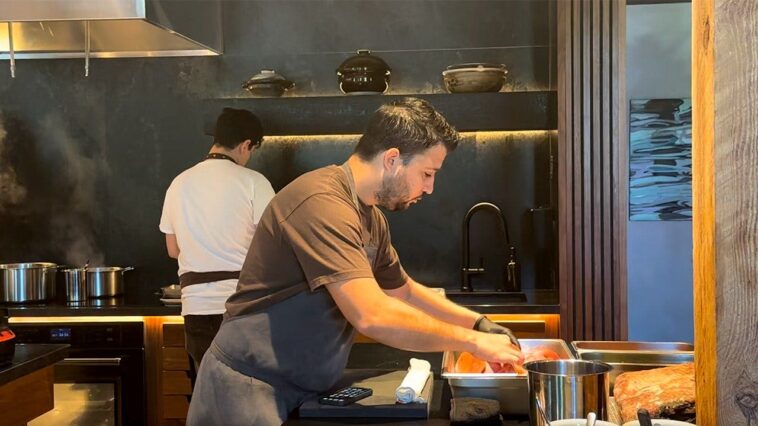 chef-who-fled-communist-country-opens-world’s-first-michelin-starred-cuban-restaurant