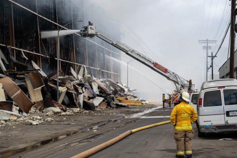 race-against-time-in-fight-for-500,000sqf-la-inferno-amid-fears-of-biohazard-fallout