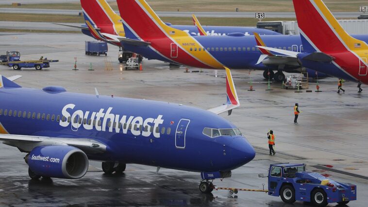 southwest-jet-struck-by-ground-equipment-vehicle-at-memphis-airport