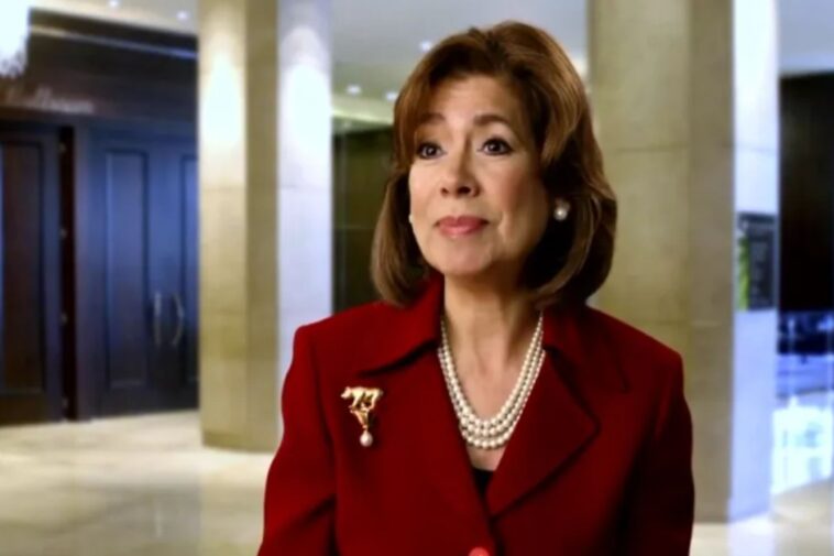from-not-speaking-english-to-running-the-us-small-business-administration:-the-path-of-one-woman’s-american-dream
