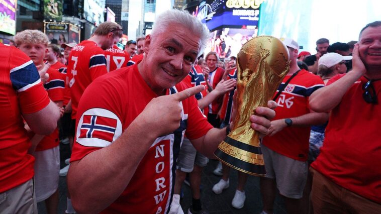 norway-world-cup-fans-take-over-times-square-as-team-prepares-for-senegal-match