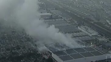 (video)-los-angeles-warehouse-fire-rages-into-sixth-day-as-newsom-declares-state-of-emergency-and-shelter-in-place-orders
