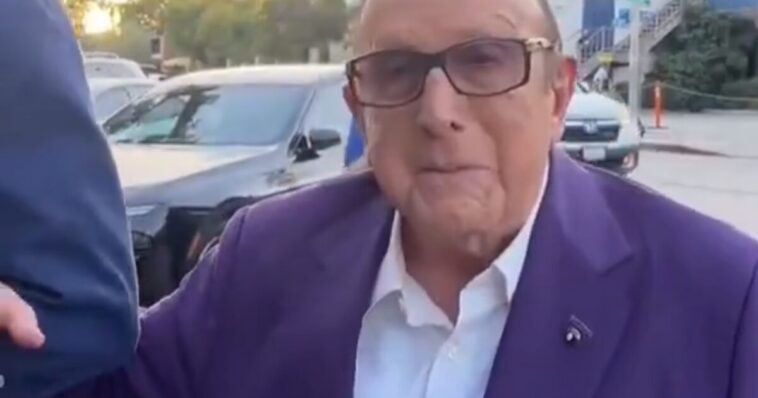 just-in:-legendary-music-producer-clive-davis-dead-at-94