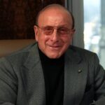 clive-davis,-music-icon-who-signed-whitney-houston-and-carrie-underwood,-dead-at-94