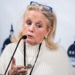 swing-state-democrat-claims-reflecting-pool-algae-is-the-biggest-issue-back-home