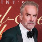 dr.-jordan-peterson-gives-health-update,-shares-plan-to-keep-reaching-fans-during-hiatus