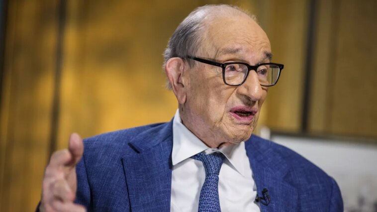 how-alan-greenspan-built-and-unleashed-the-massive,-modern-federal-reserve