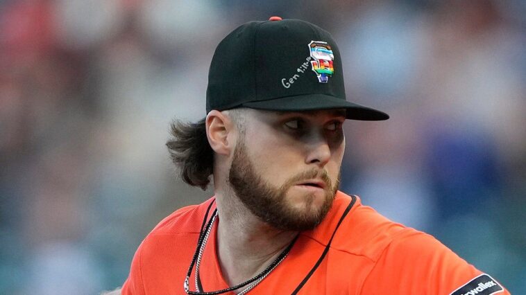 mlb-commissioner-tells-sen.-hawley-giants-players-won’t-be-disciplined-over-bible-verses-on-pride-night-hats