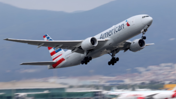 air-traffic-control-audio-captures-tense-moment-two-planes-nearly-collided-at-boston-logan-airport