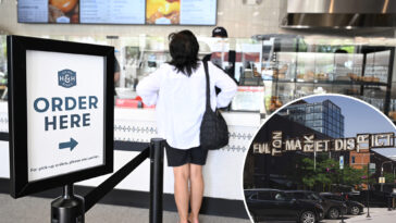 iconic-nyc-bagel-shop-made-famous-by-‘seinfeld’-is-opening-in-chicago