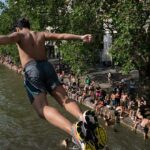 popular-city-bans-public-alcohol-amid-heat-wave-as-people-take-risks-to-cool-down