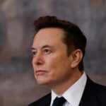 spacex-stock-hovers-near-elon-musk’s-ipo-price-after-several-losing-sessions